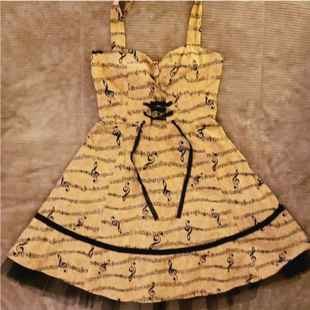 Hottopic MusicNote Rockabilly Dress